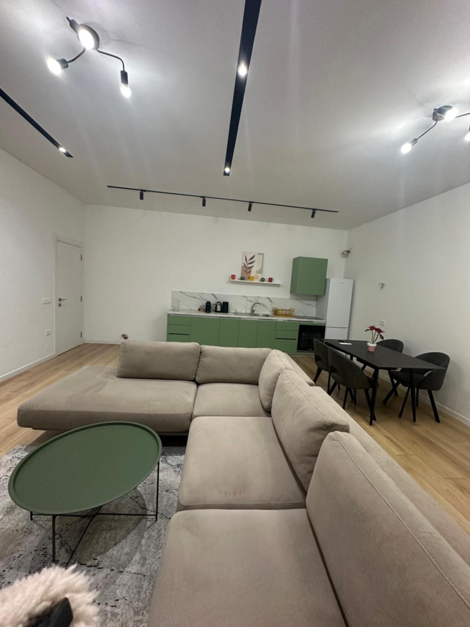 Appartamento Free Parking Tirana Modern Escape Esterno foto