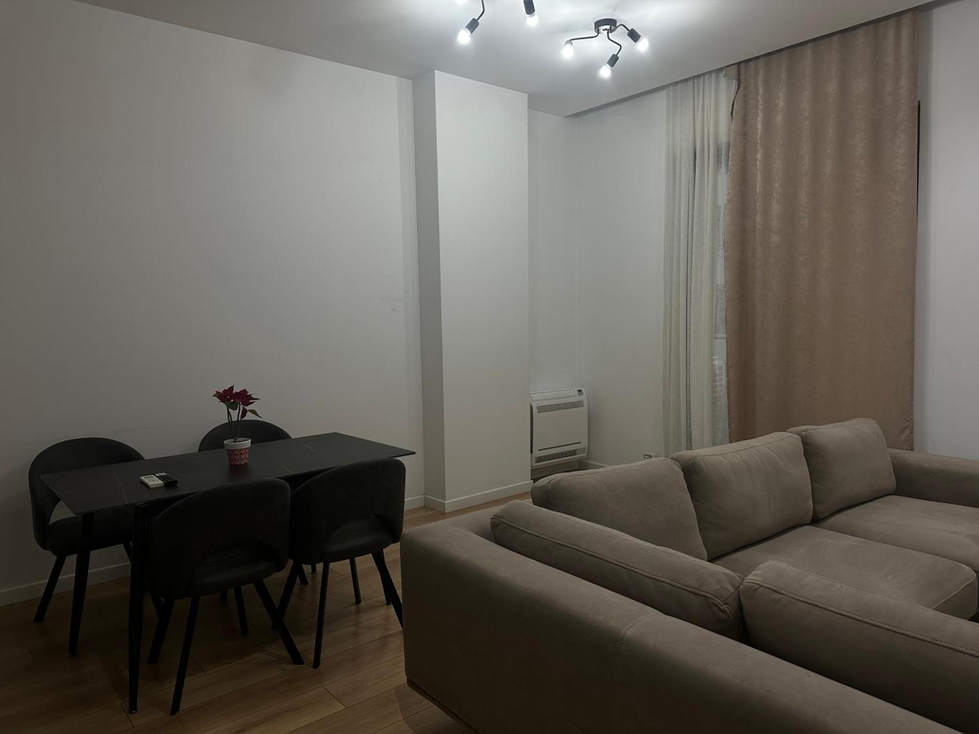 Appartamento Free Parking Tirana Modern Escape Esterno foto